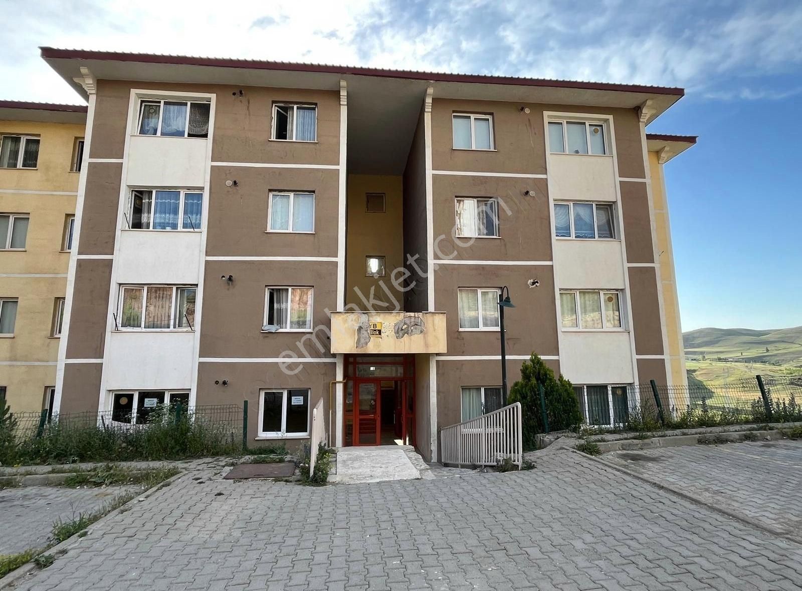 Bayburt Merkez Şingah Satılık Daire Şehit Osman Tokilerinde 2+1 Daire