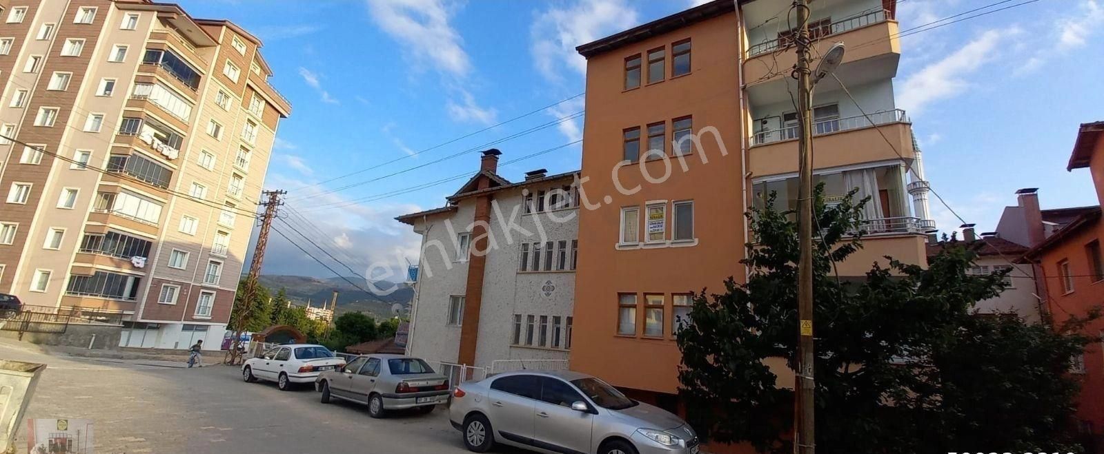 Tokat Merkez Bahçelievler Kiralık Daire Bahçelievler Mahallesinde Arakat 3 +1 Eşyalı Kiralık Daire