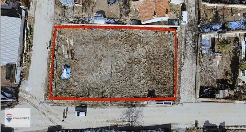 Sarıoğlan Şenyurt Satılık Konut İmarlı Sarıoğlan Şenyurtta 940m2 Satılık Temiz Konut Parseli Yatırımlık