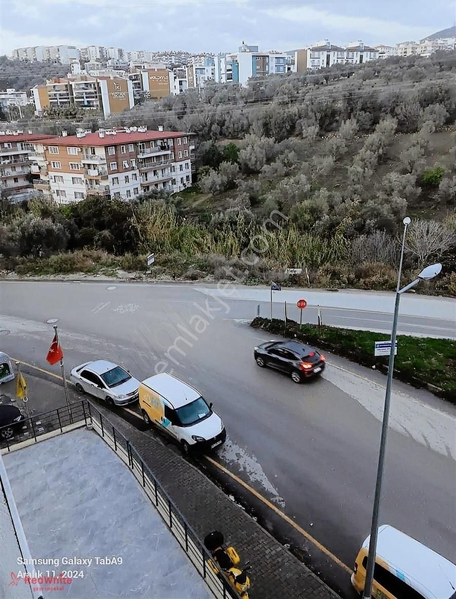 Kuşadası Değirmendere Satılık Daire Kuşadası Kirazlı Yolu Üstü Otogara Yürüme Mesafesin De