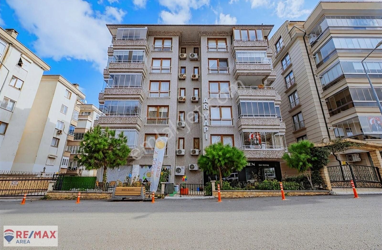 Mudanya Halitpaşa Satılık Daire Remax Area Dan Deniz Manzaralı Ara Kat Satılık 3+1 Daire