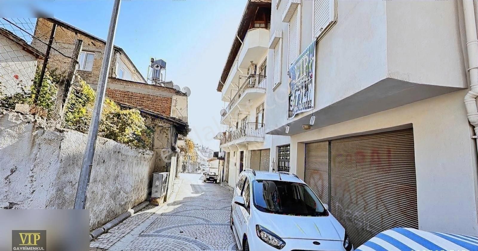 Vip Gayrimenkul'den Müstakil 2 Adet 1+1 Ve Depolu Teraslı Ev - Görsel 17