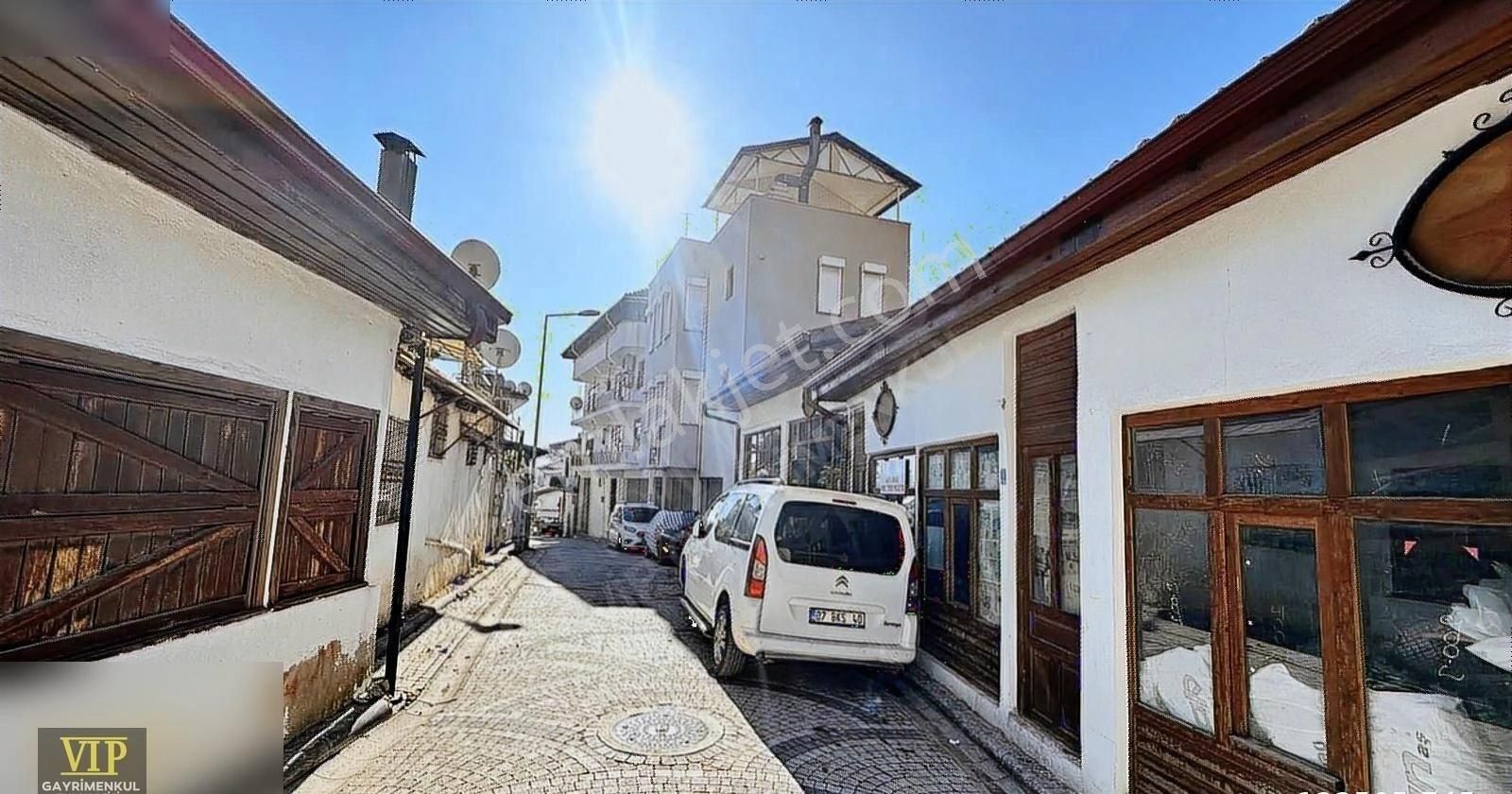 Vip Gayrimenkul'den Müstakil 2 Adet 1+1 Ve Depolu Teraslı Ev - Görsel 5