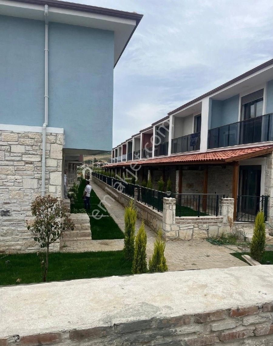 Foça Kazım Dirik Satılık Villa Konumevden İzmir Foça'da 2+1 Sıfır Dubleks Villa