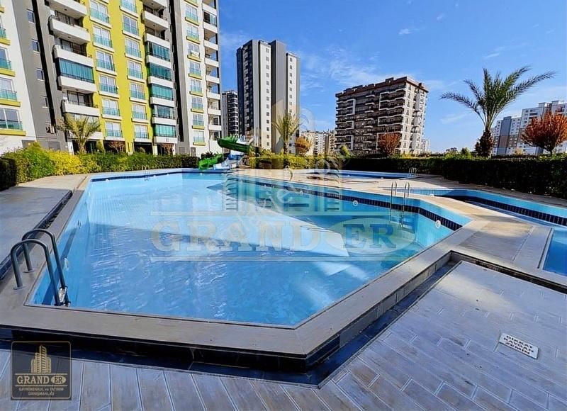 Mezitli Deniz Satılık Daire Mersin Tece Deniz Mah.satılık2+1 Daire 145 M2 Havuz,açık Otopark