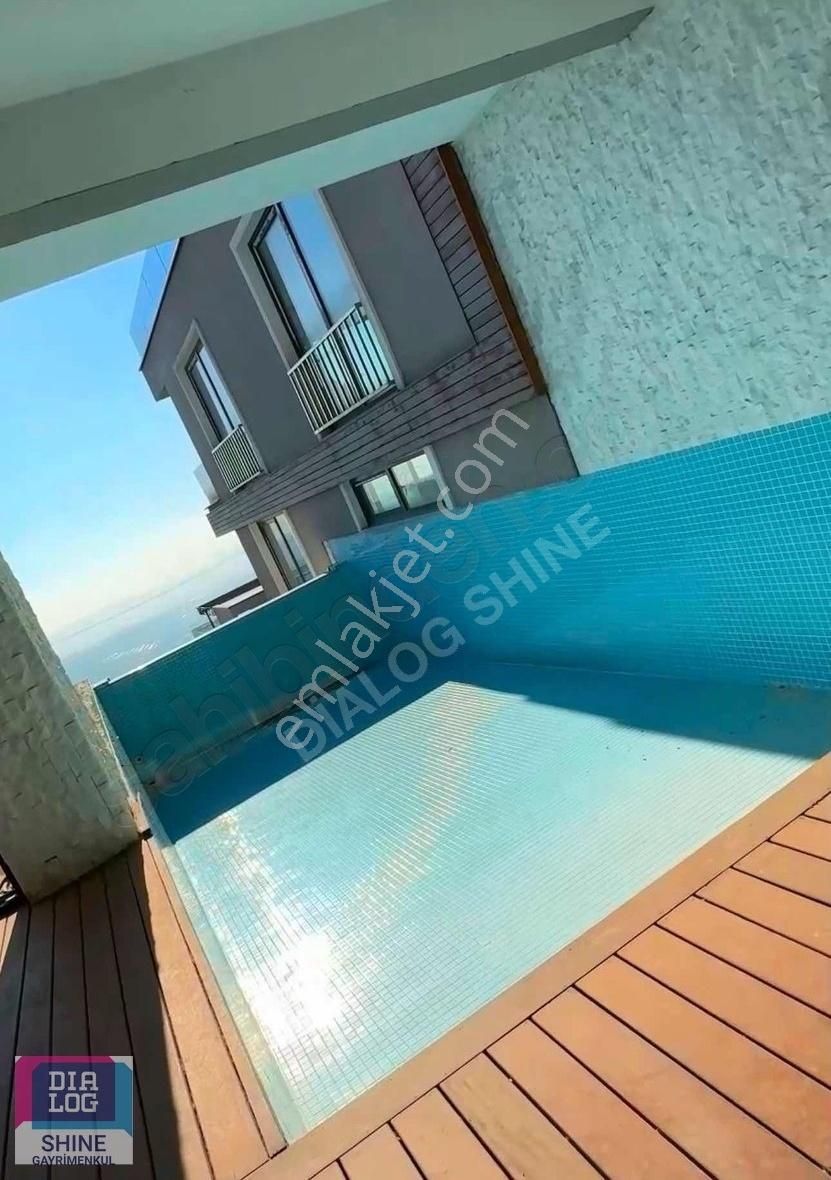 Mudanya Bademli Satılık Villa Bademli Havuzlu Satılık Villa