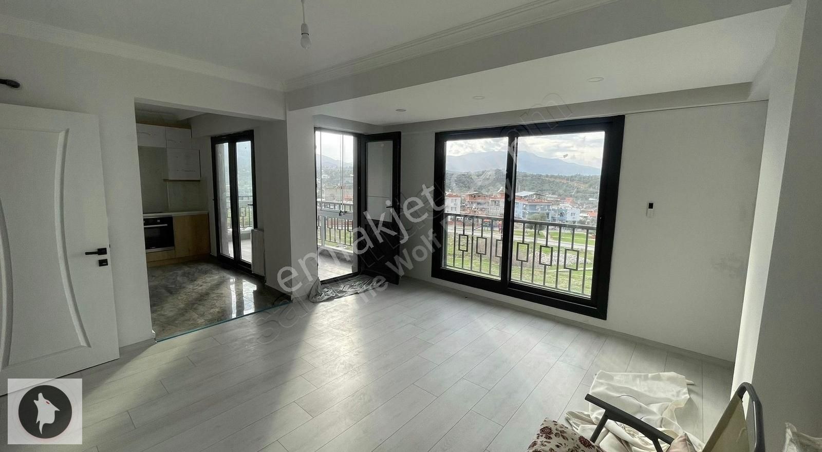 Kemalpaşa Armutlu Hürriyet Satılık Daire The Wolf Realty'den Armutlu'da 2+1 Satılık Sıfır Daire