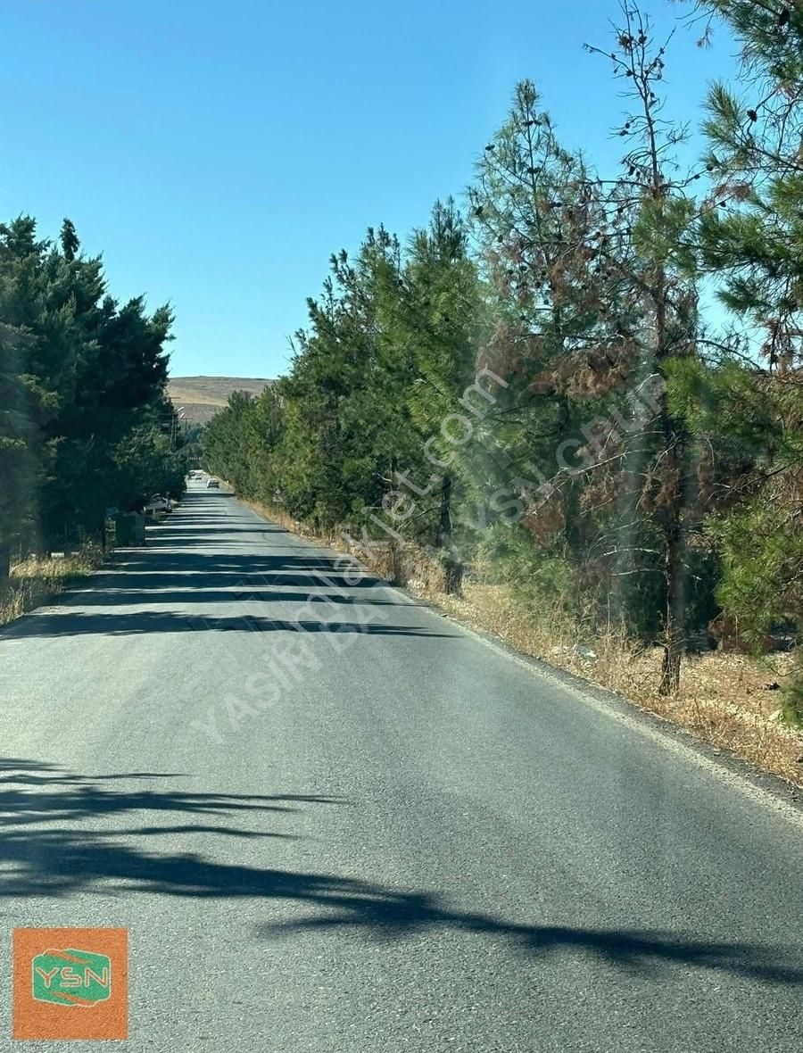 Karaköprü Tülmen Satılık Tarla Yasin Batan'dan Tülmen'in Girişinde Bozova Yolu Üzeri Fıstıklık