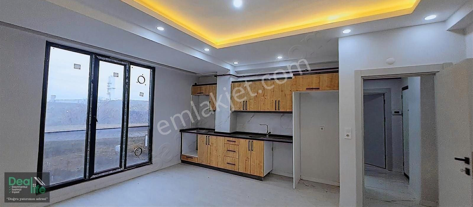 Kartepe Ertuğrul Gazi Kiralık Daire Deallife'den Ertuğrulgazi'de1+1 Arakat.havuzlu Asansörlü