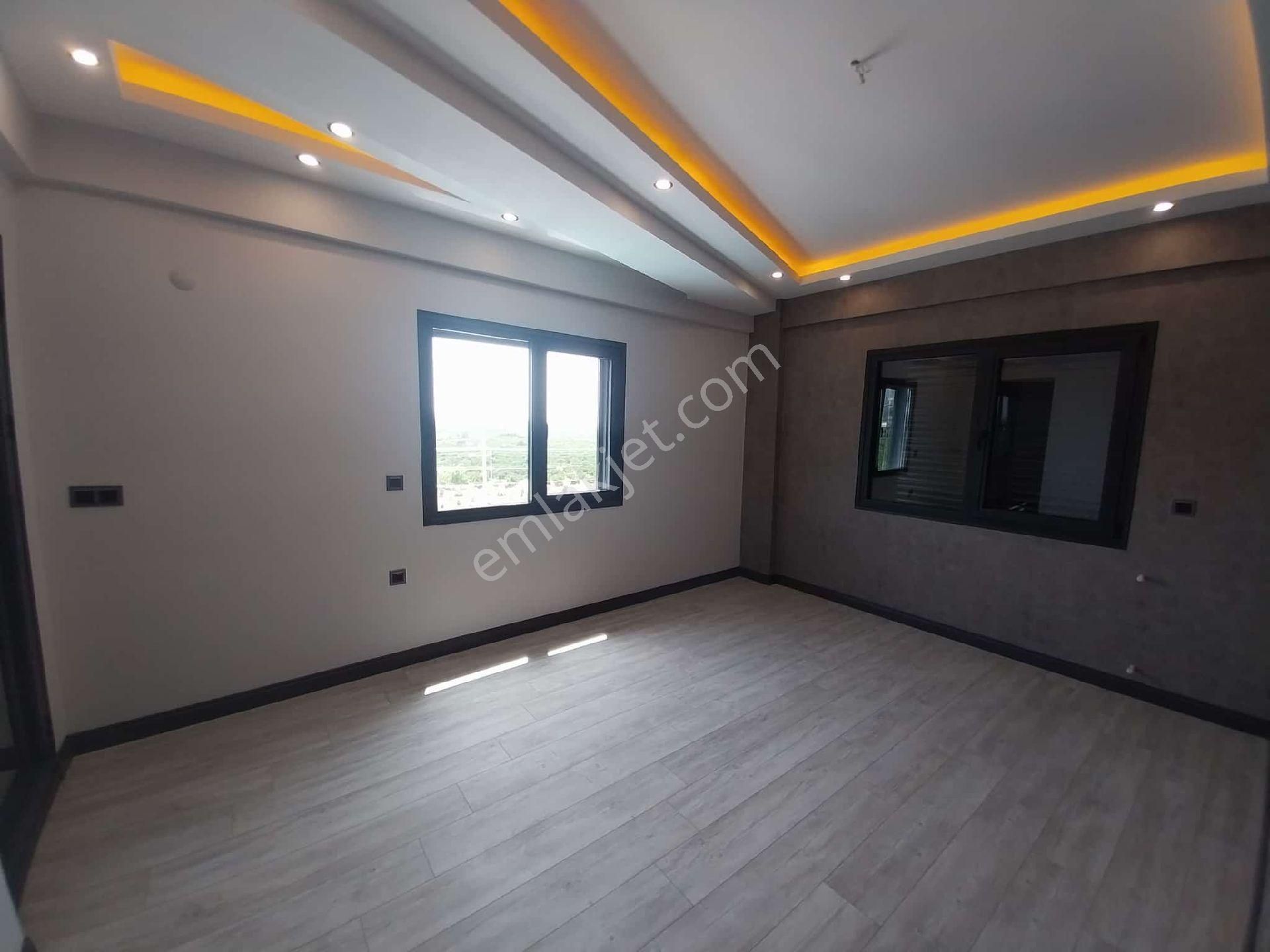 Master Emlak Tan Yüzme Havuzlu Villa - Görsel 11