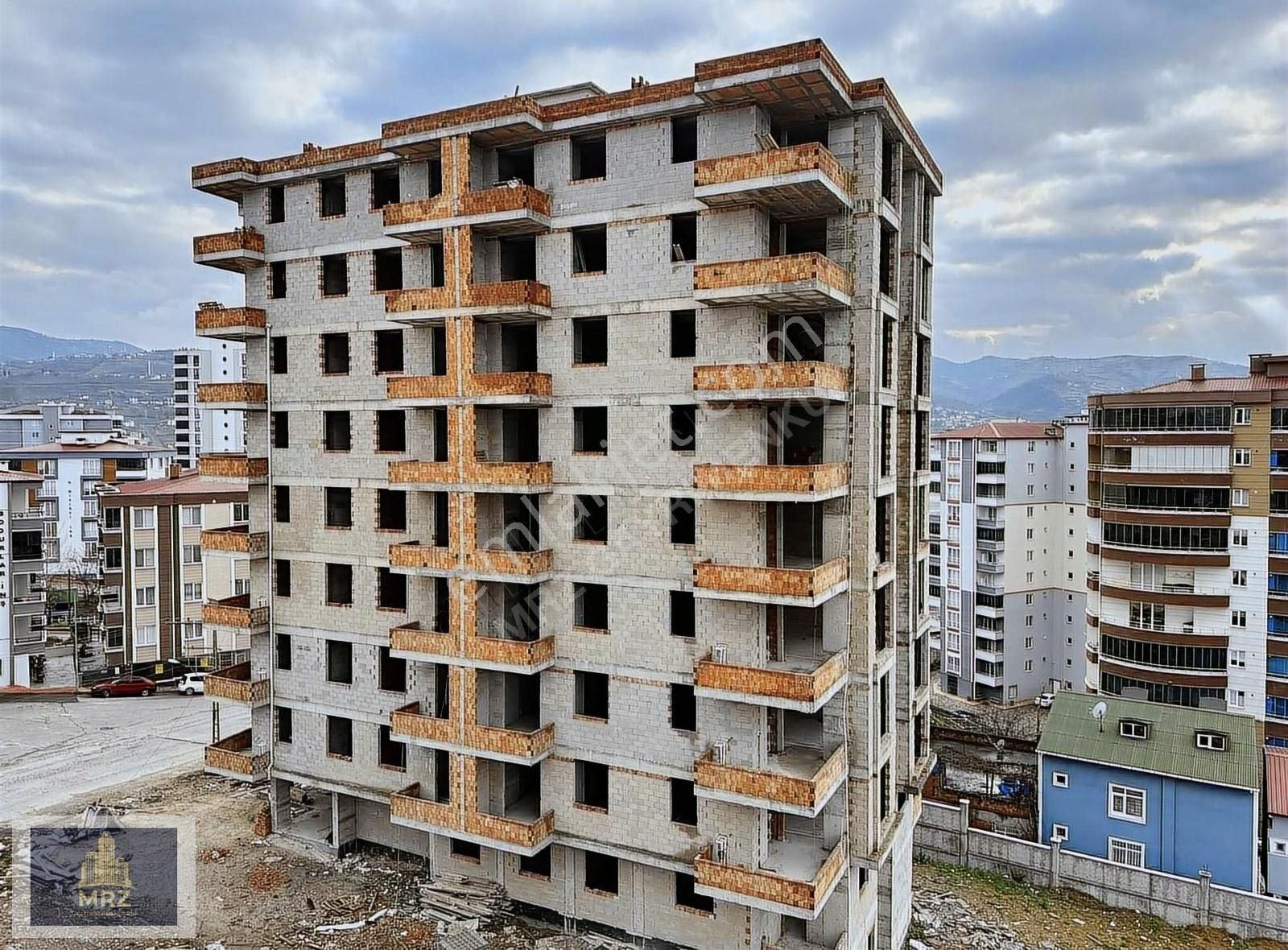 İlkadım Yaşardoğu Satılık Daire Mrz Gayrimenkul'den Derebahçe'de Satılık Site İçi 2+1 Daire