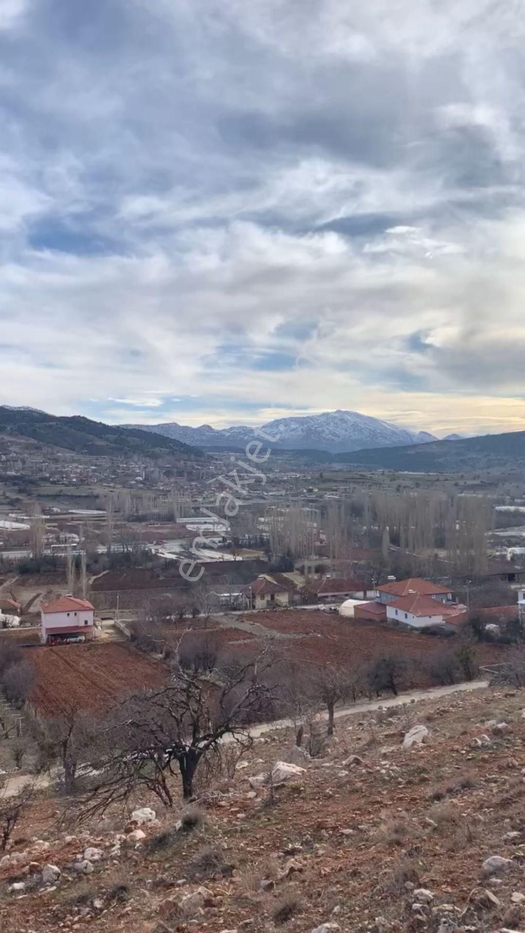 Seydikemer Bekçiler Satılık Konut İmarlı Bekçilerde Yola Yakın İmarlı Manzaralı Arsa