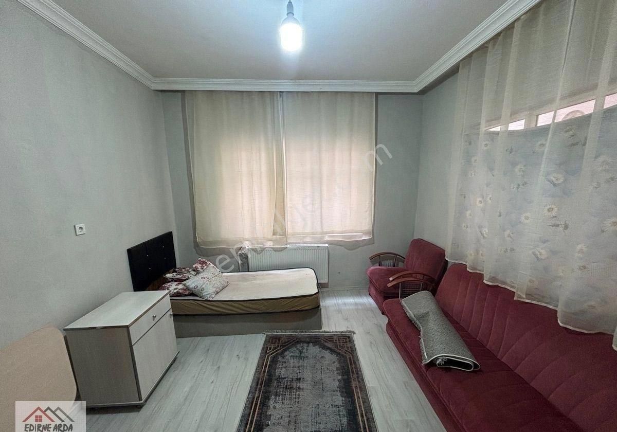 Edirne Merkez Mithat Paşa Kiralık Daire Arda Emlak Ofisin’den Kaleiçi Mevkiin’de Eşyalı Daire