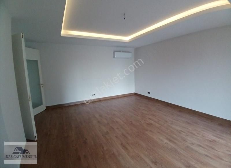 Meram Yenişehir Kiralık Daire Temaşehir Sitesinde 225 M2 Boş 4+1 Kiralık Daire