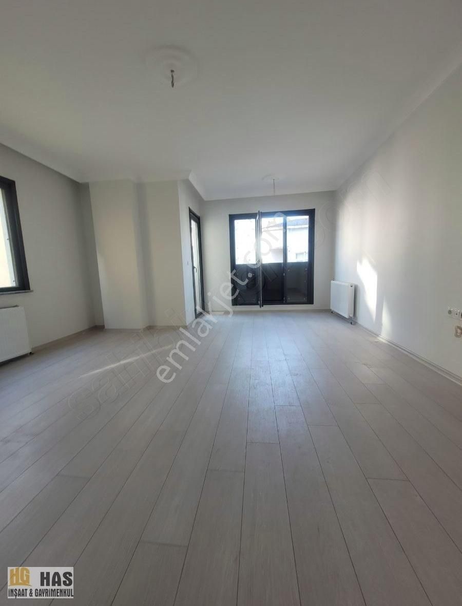 Pendik Çamçeşme Satılık Daire Has Gayrimenkul Den Cuma Pazarinda Satilik 3+1 Sifir Daire