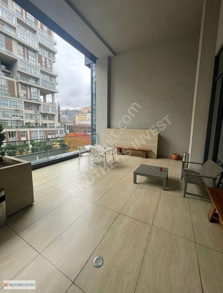 Kağıthane Merkez Kiralık Ofis Brothers'tan Nef 11 Residence Ofis Bloğunda Kiralık Loft Ofis