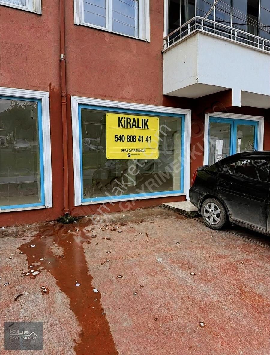 Gölcük Çiftlik Kiralık Dükkan & Mağaza İki Cepheli Yük Asansörlü Dükkan