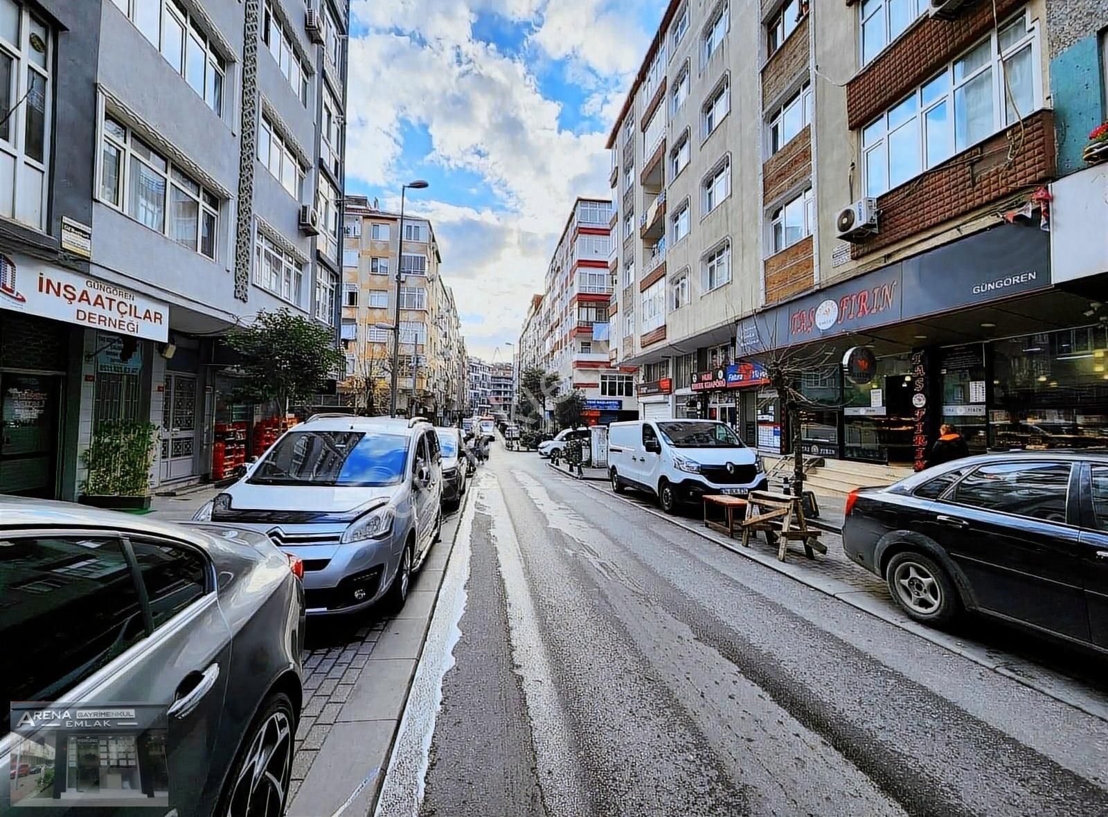 Güngören İnönü Caddesinde 210 M2 Toplamda 2 Ayrı Dükkan - Görsel 4
