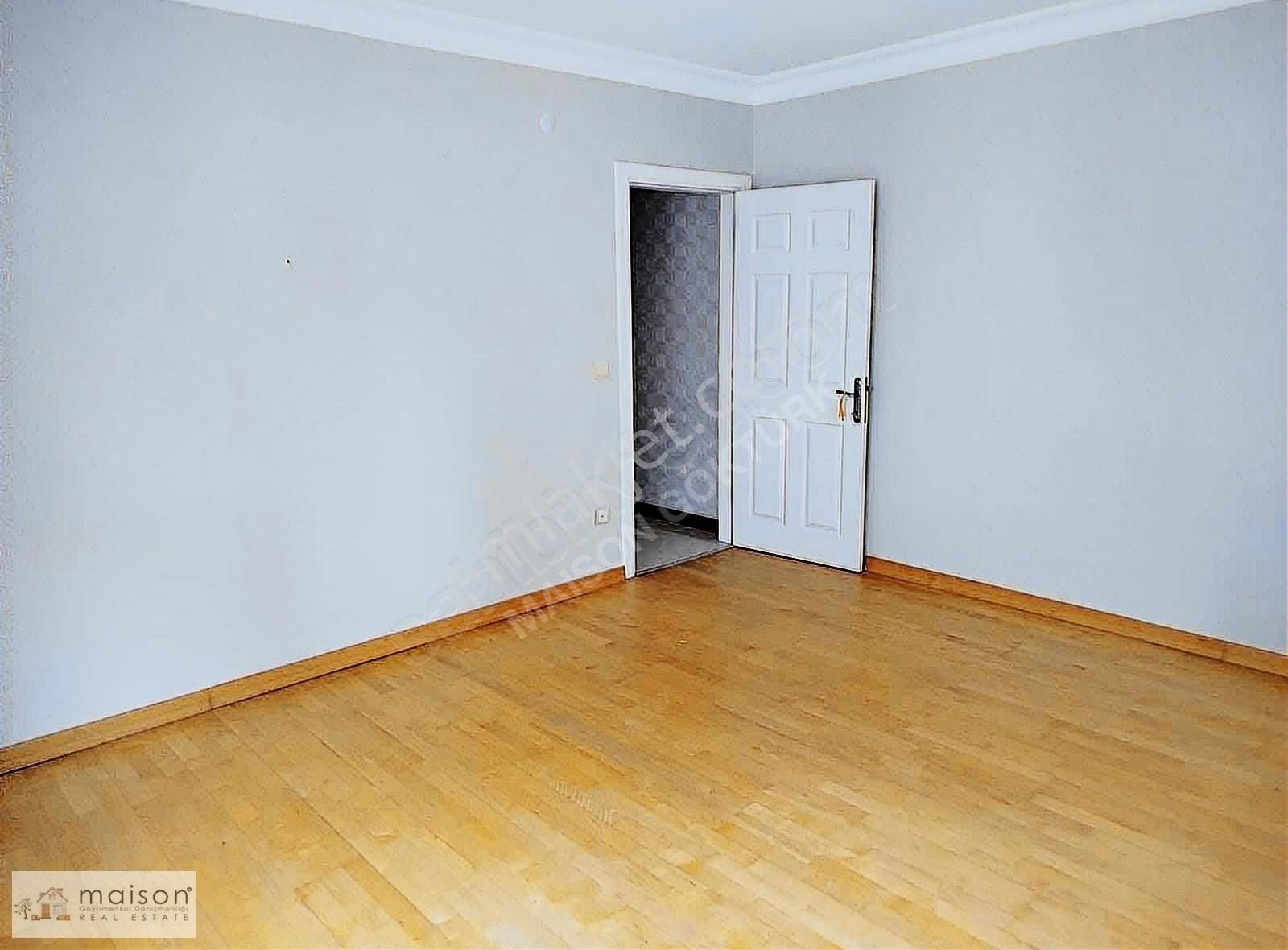 Eyüpsultan Göktürk Merkez Kiralık Daire Maıson Göktürk Bentler Sitesin'de Kiralık 3+1 Arakat Daire