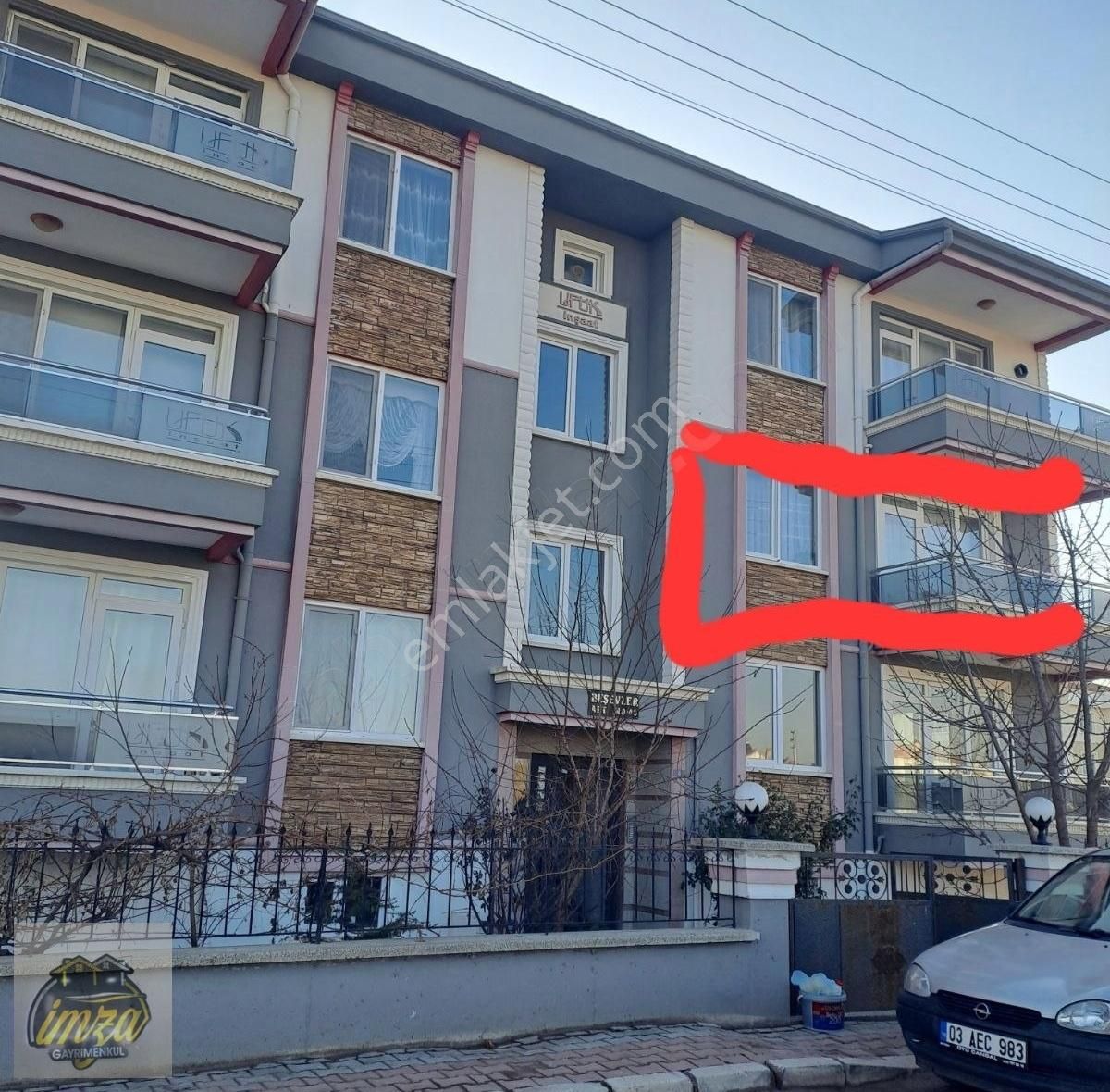 Afyonkarahisar Merkez Fatih Kiralık Daire Afyon Fatih Mh Etbalık Camı Arkasında 3+1 Ara Kat