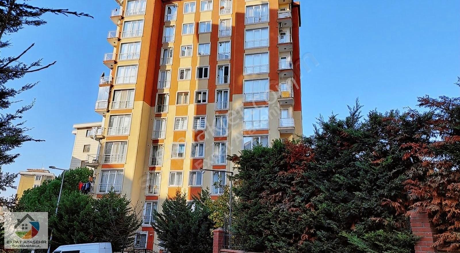 Ataşehir Küçükbakkalköy Satılık Daire Ataşehir İçerenköy Metrosuna Yakın Yüksek Kat Temiz 3+1 130 M2