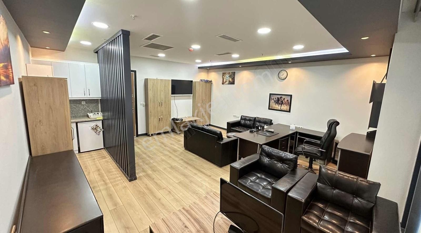 Merkezefendi Sümer Kiralık Ofis Golden City Portföylerinden Skycıty De Mobilyalı Kiralık Ofis