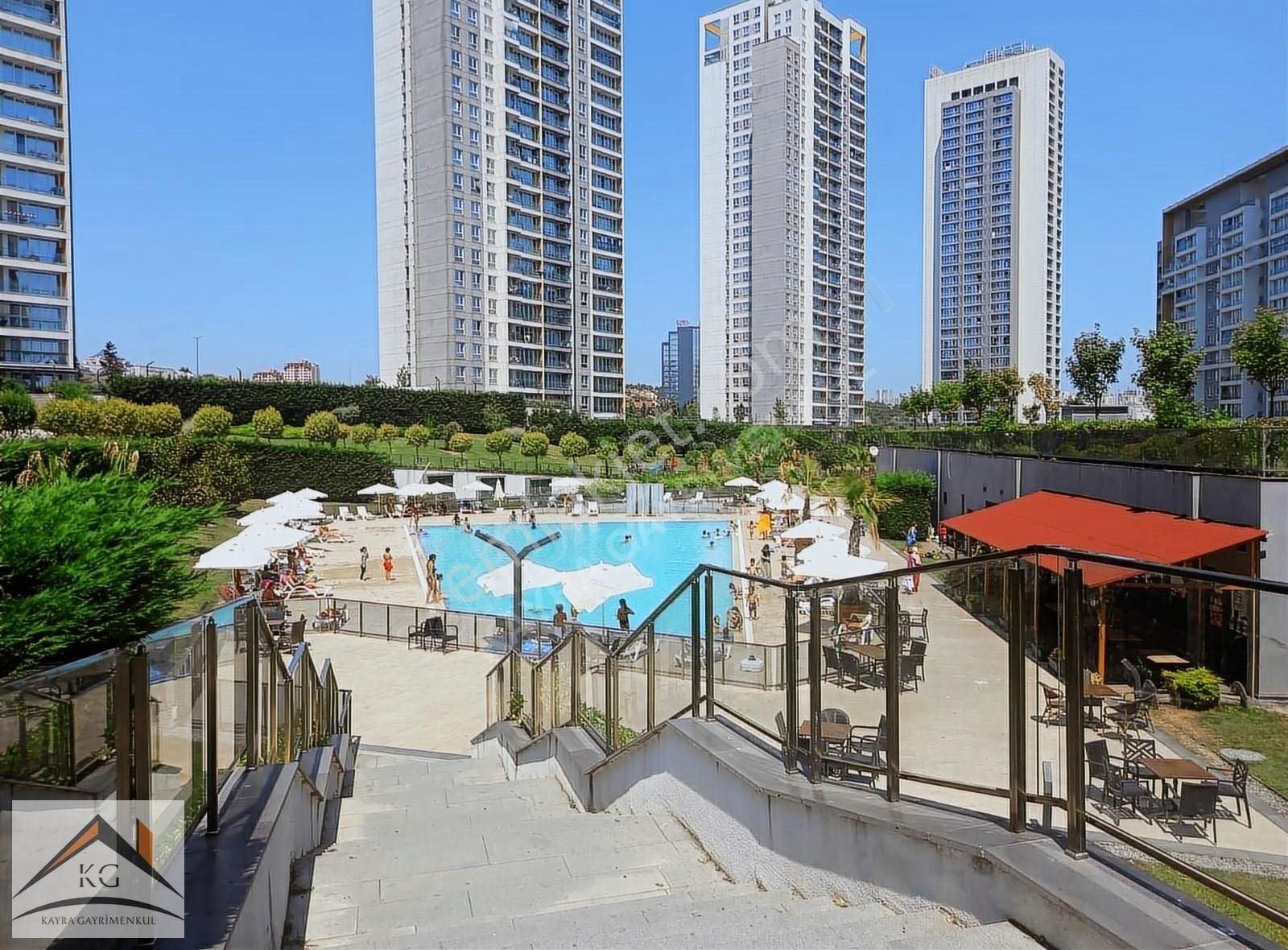 Avcılar Yeşilkent Satılık Daire Bahçeşehir Göl Panorama Sitesinde Satılık 1+1 Daire