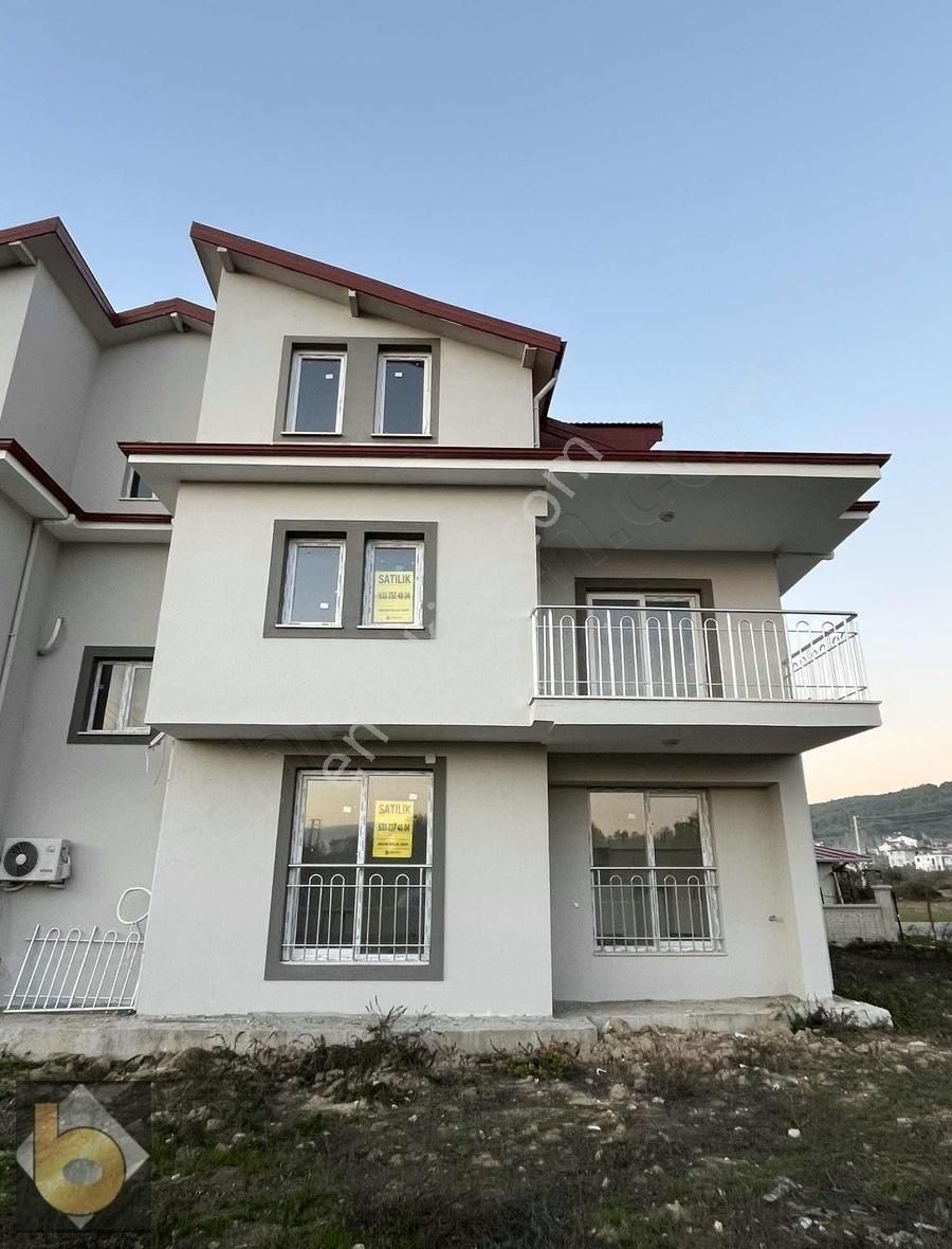 Seydikemer Gerişburnu Satılık Daire Seydikemer Gerişburnu'nda 160m2 4+1 Satılık Dubleks Daire