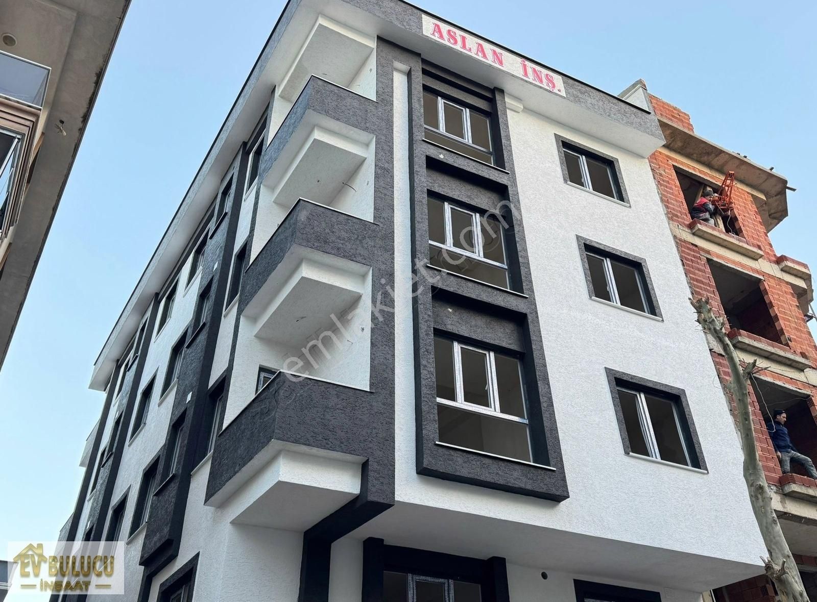 Çekmeköy Merkez Satılık Daire Ormana Nazır !! Y.ısıtmalı 2+1 Sıfırr 80 Mt Arakat Daire Fırsatı