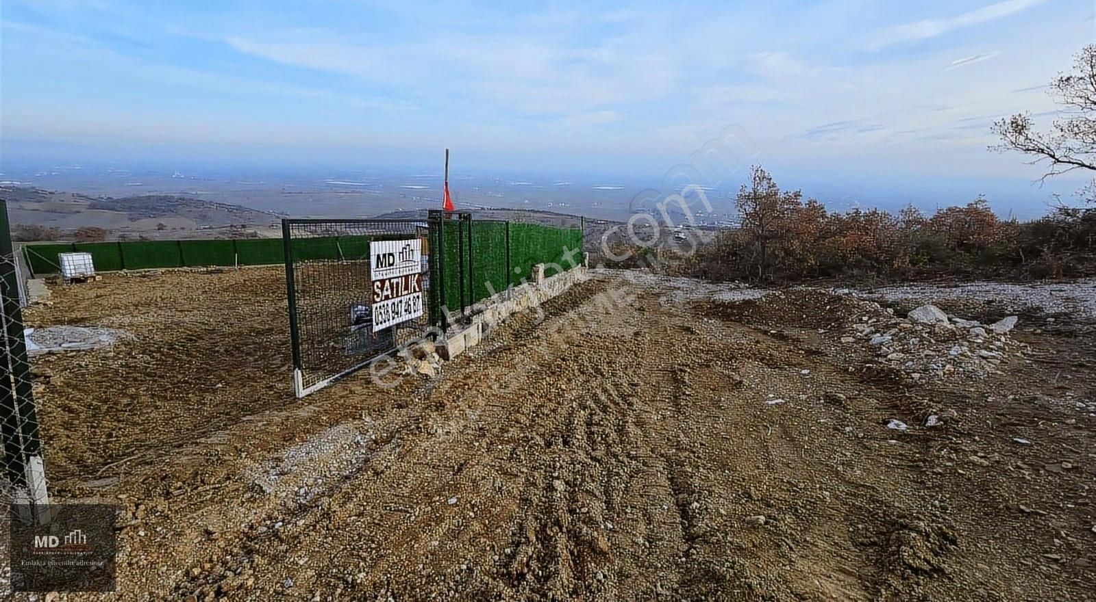 Yenişehir Koyunhisar Satılık Tarla Yenişehir Koyunhisar'da Satılık Hobi Bahçesi Köşe Parsel