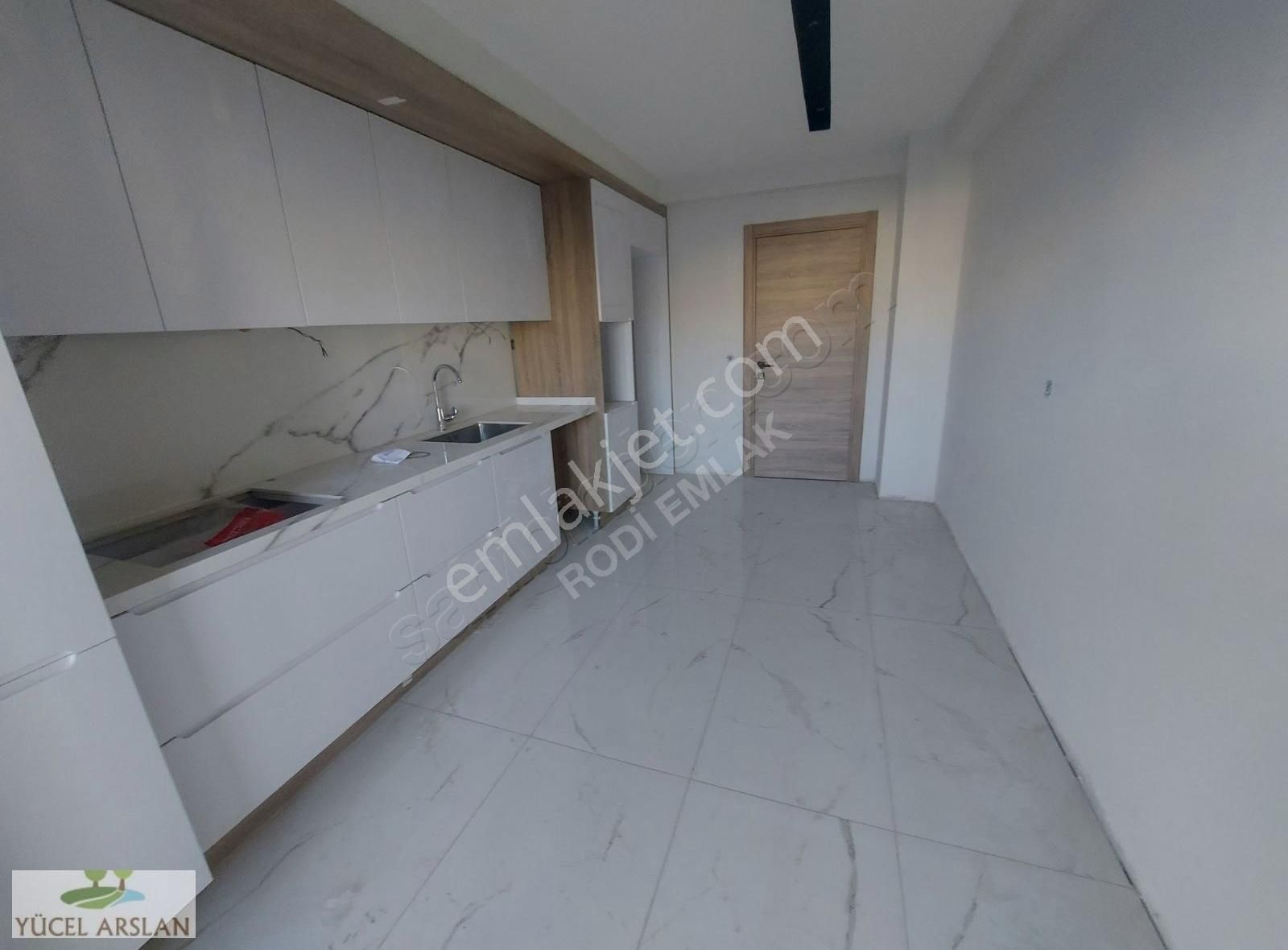 Menemen Uğur Mumcu Satılık Daire Menemen Uğurmumcu Da Site İçin De Acil Satılık 155 M2 Daire