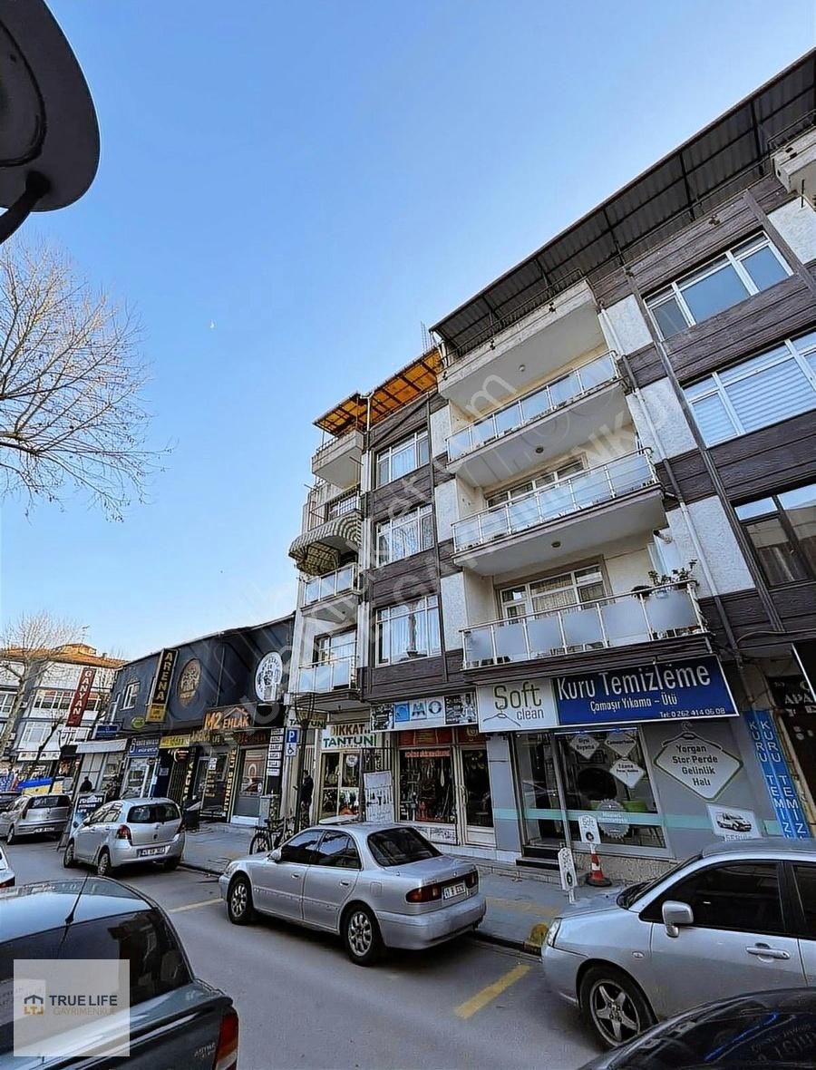 Gölcük Merkez Kiralık Daire Gölcük Donanma Askeriye Karşısı Deniz Manzaralı Eşyalı 3+1