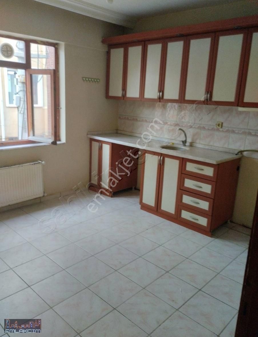 Tepebaşı Işıklar Kiralık Daire Emlakcımdan Işıklar Mah.ara Kat Kombili 2+1 Daire