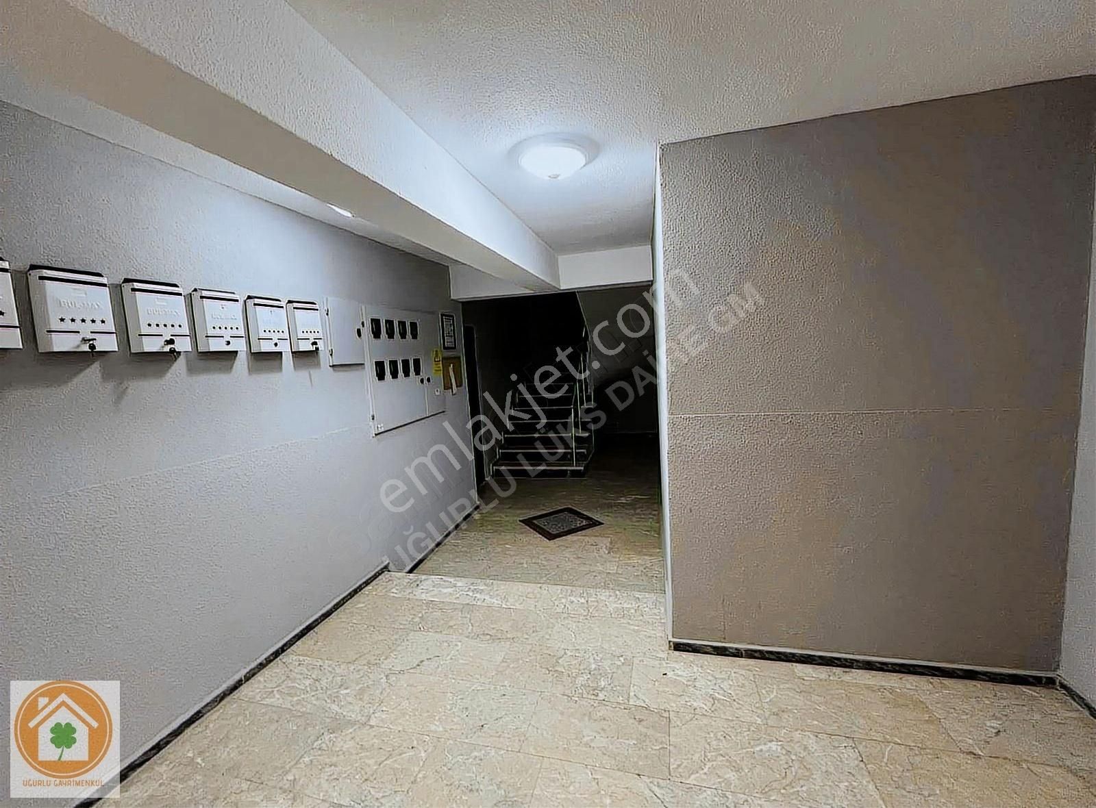 Tepebaşı Çamlıca Satılık Daire Uğurlu Lüks'den Sınırsız Kredi Satılık 130m² 3+1 Çift Blkn Daire