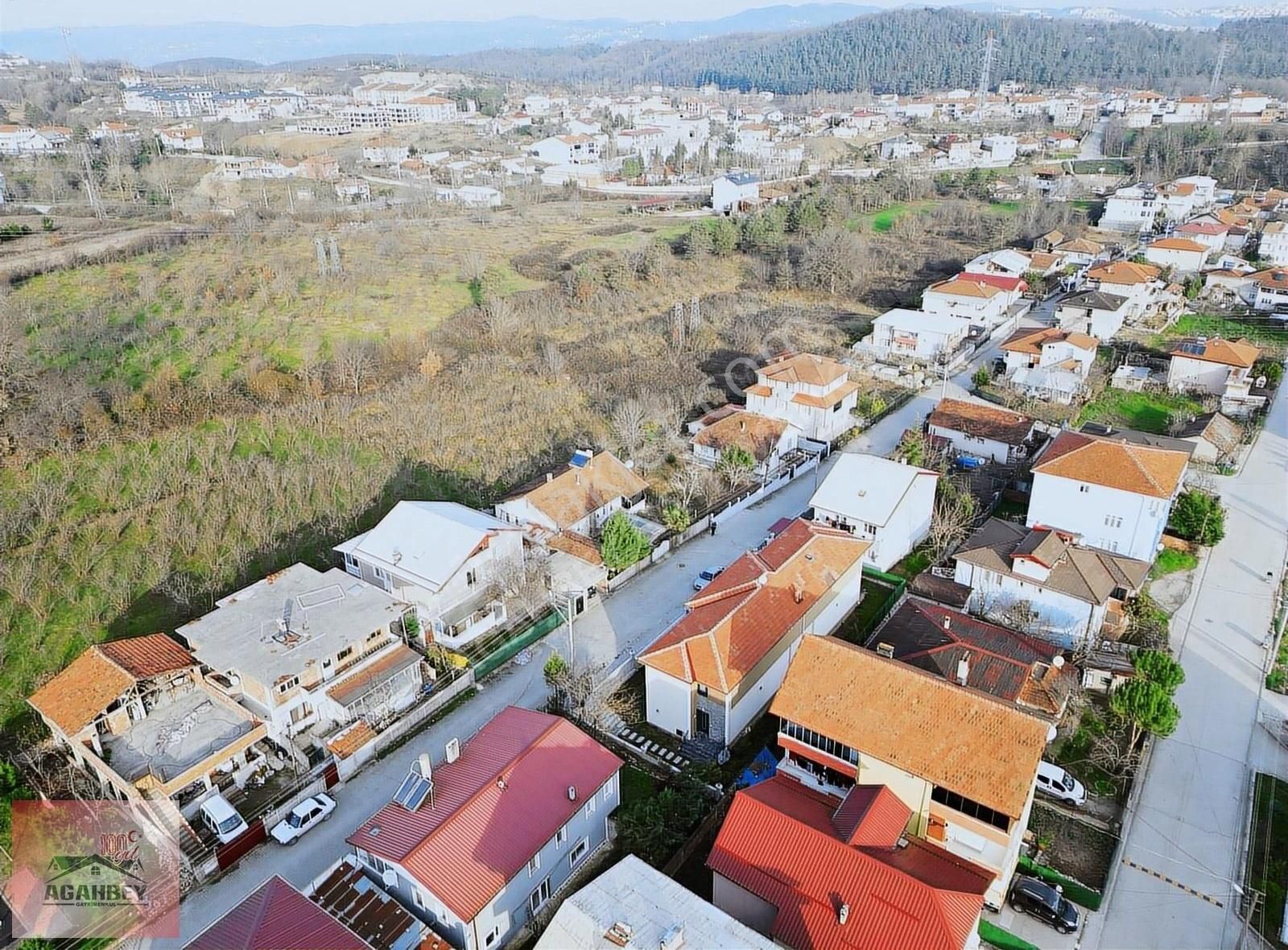 Arifiye Cumhuriyet Satılık Villa Agahbey'den Arifiye'de Ultra Lüks Dubleks Bahçeli İskanlı Villa!