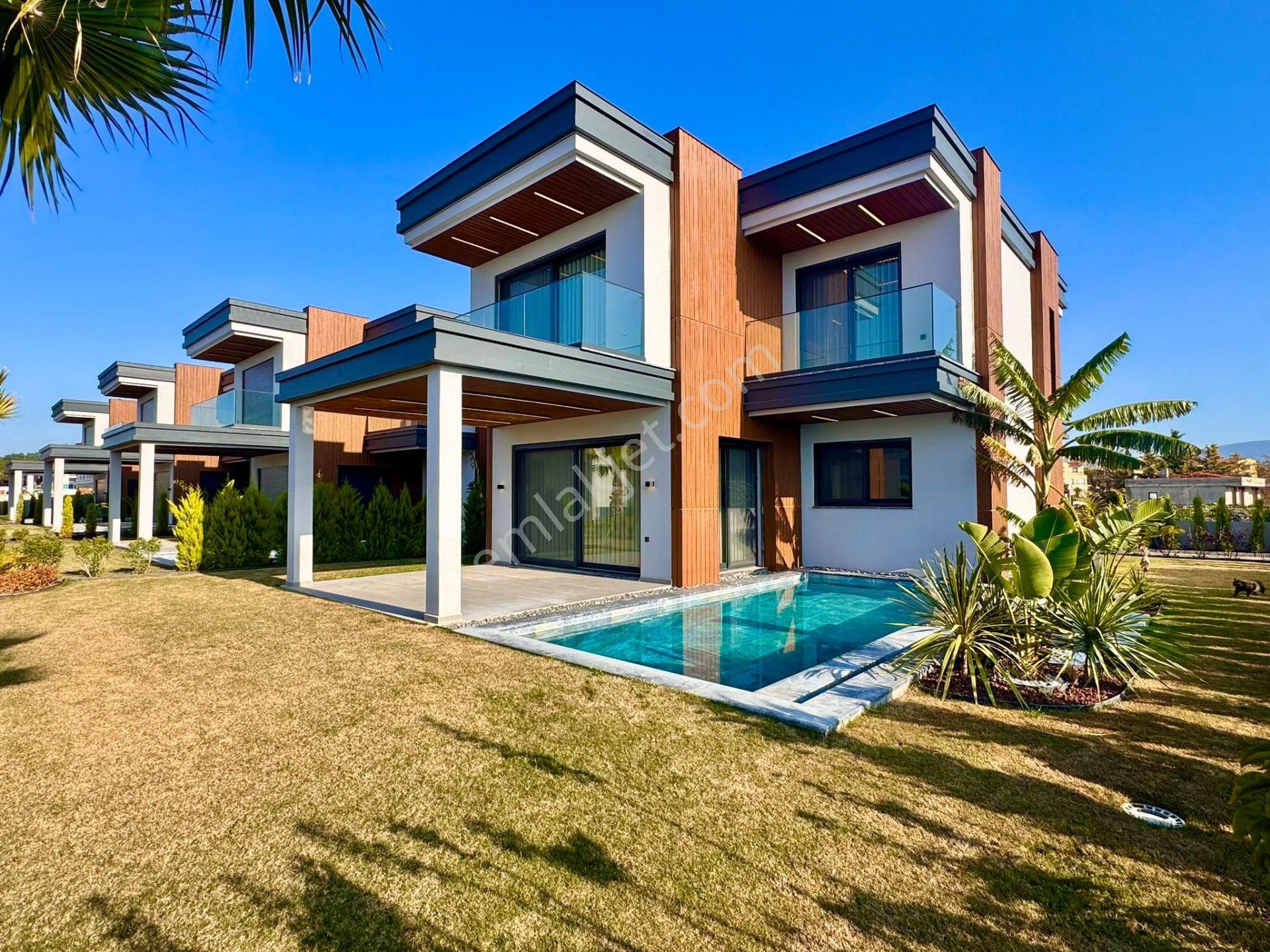 Kuşadası Soğucak Ta Heryere Yakın 1. Sınıf Kaliteli Villa