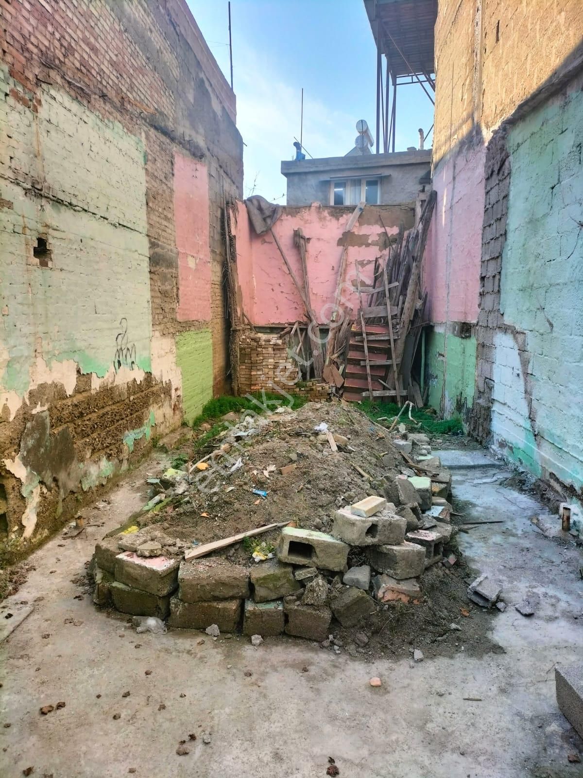 Esse My Home Dan Kocavezir Mirzaçelebi Mah 62 Metre Arsa Yeri Beli - Görsel 2