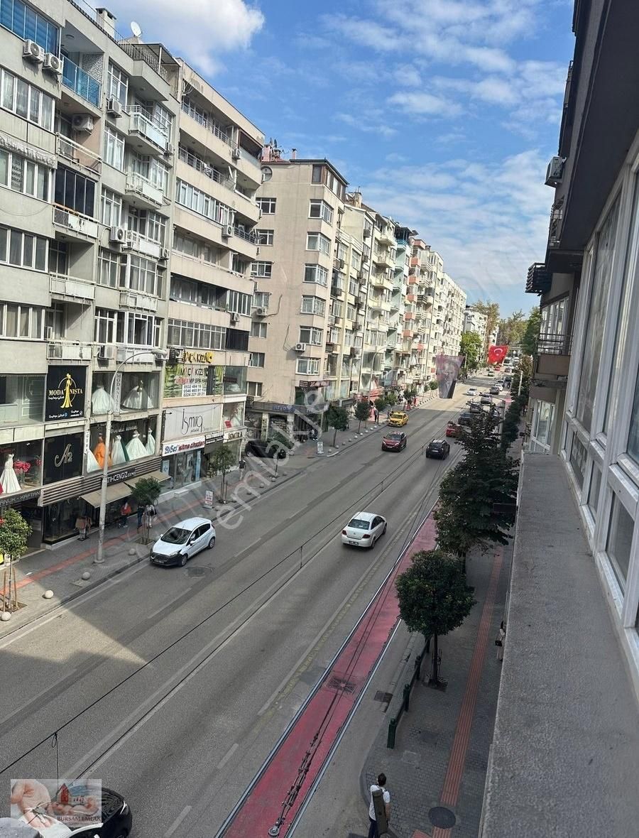 Osmangazi Kuruçeşme Kiralık Ofis Altıparmak Ana Cadde Üzerinde 70 M2 Kiralık Tipi Ofis