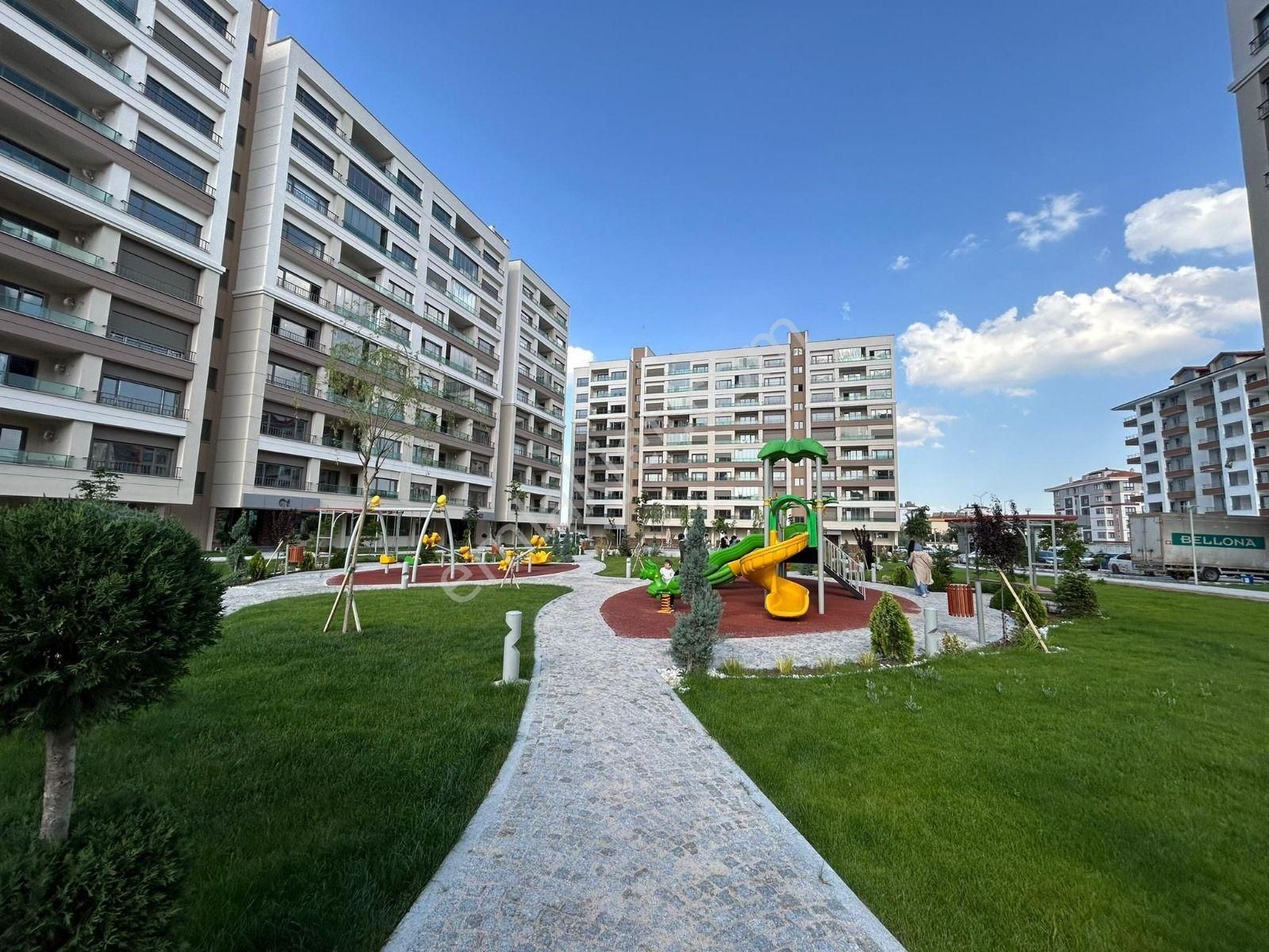 Selçuklu Hocacihan Satılık Daire Hocacihan Mahallesi Livapark2 Sitesi Geniş Tip 2+1 Satılık Daire