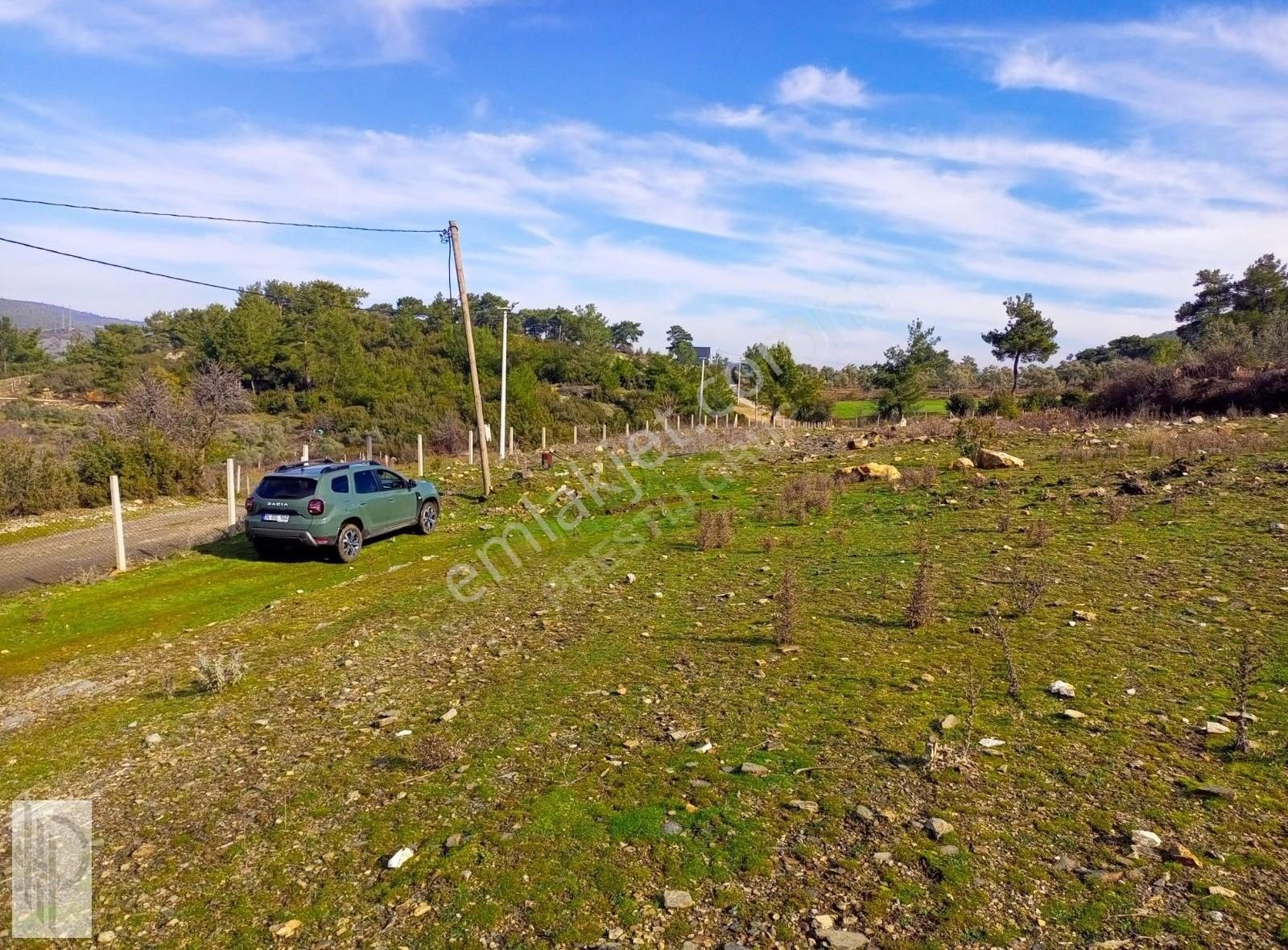 Yatağan Bencik Satılık Tarla Bencik Merkez'de 9000m² Çok Amaçlı Kullanabileceğiniz Arazi