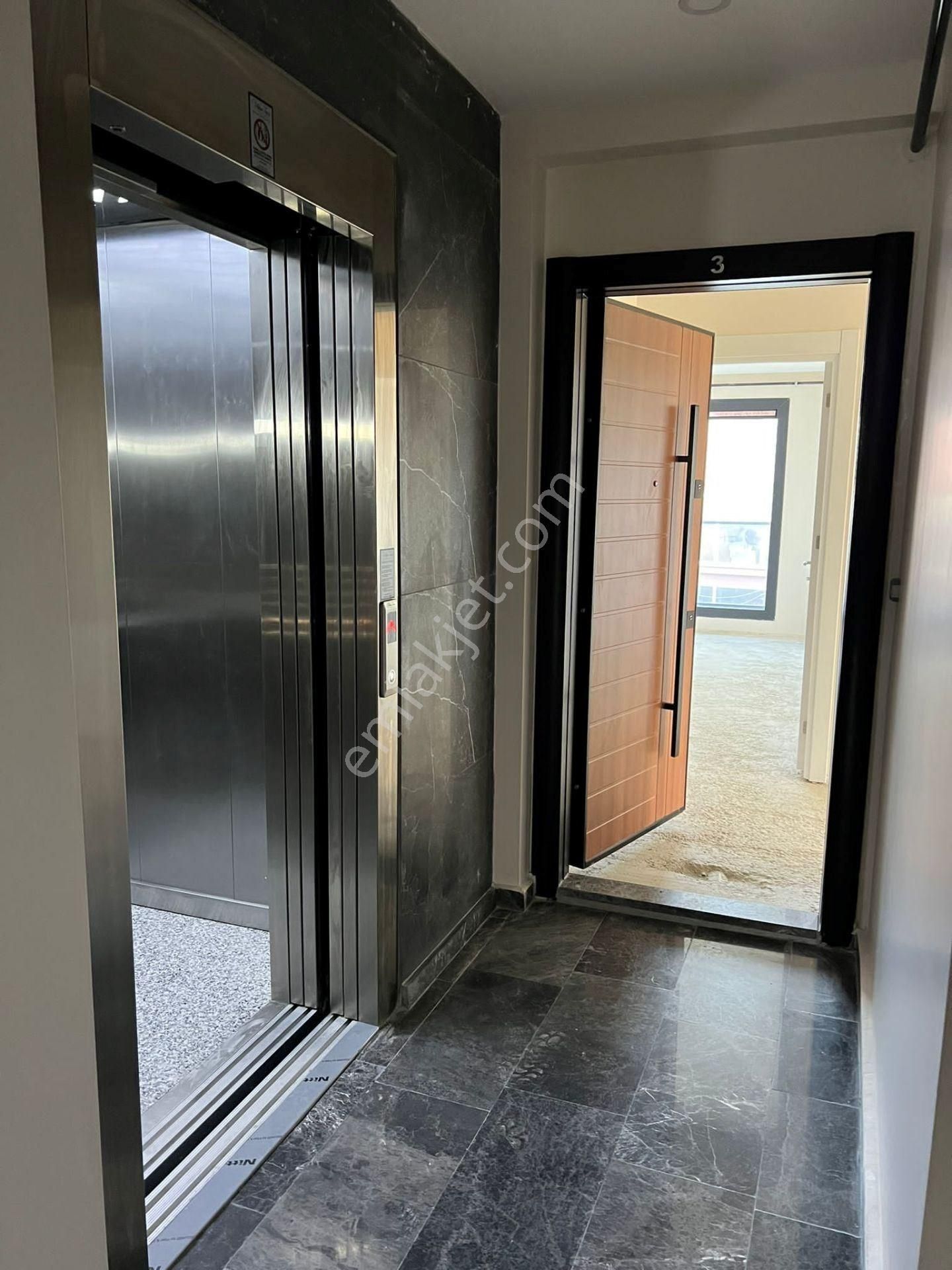 Tüyap Karşısında Kiralık Müstakil Plaza Binası - Görsel 11