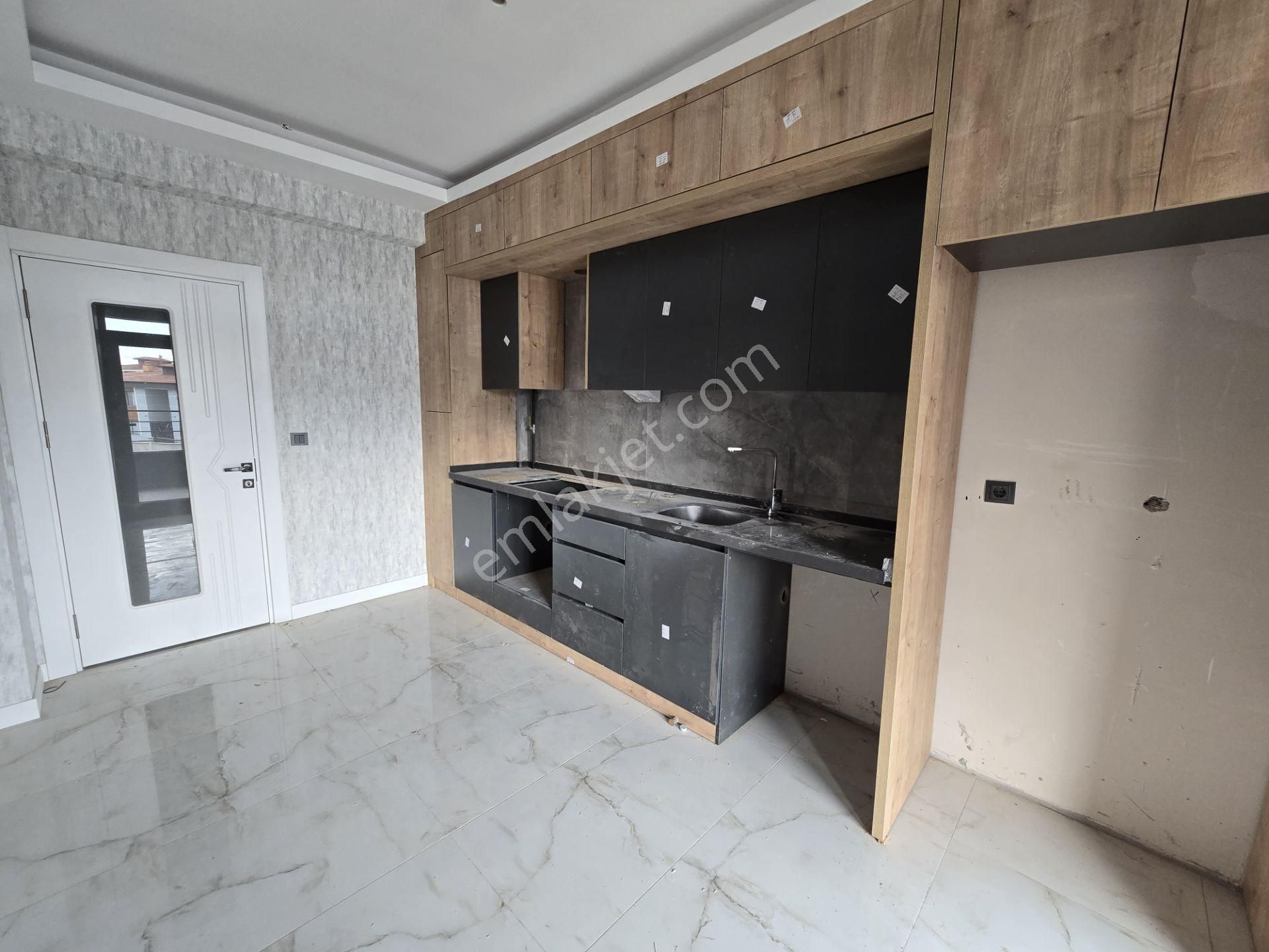 Ahmet Yesevi Cd Yakını Satılık 2+1 Daireler - Görsel 5