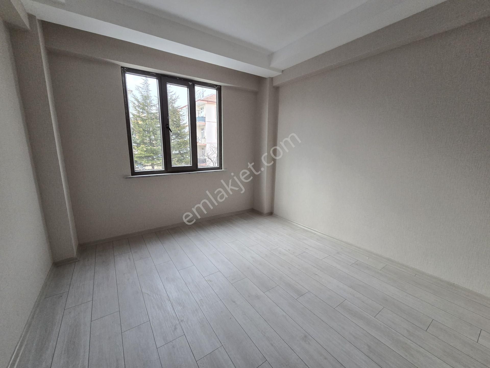 Ahmet Yesevi Cd Yakını Satılık 2+1 Daireler - Görsel 12