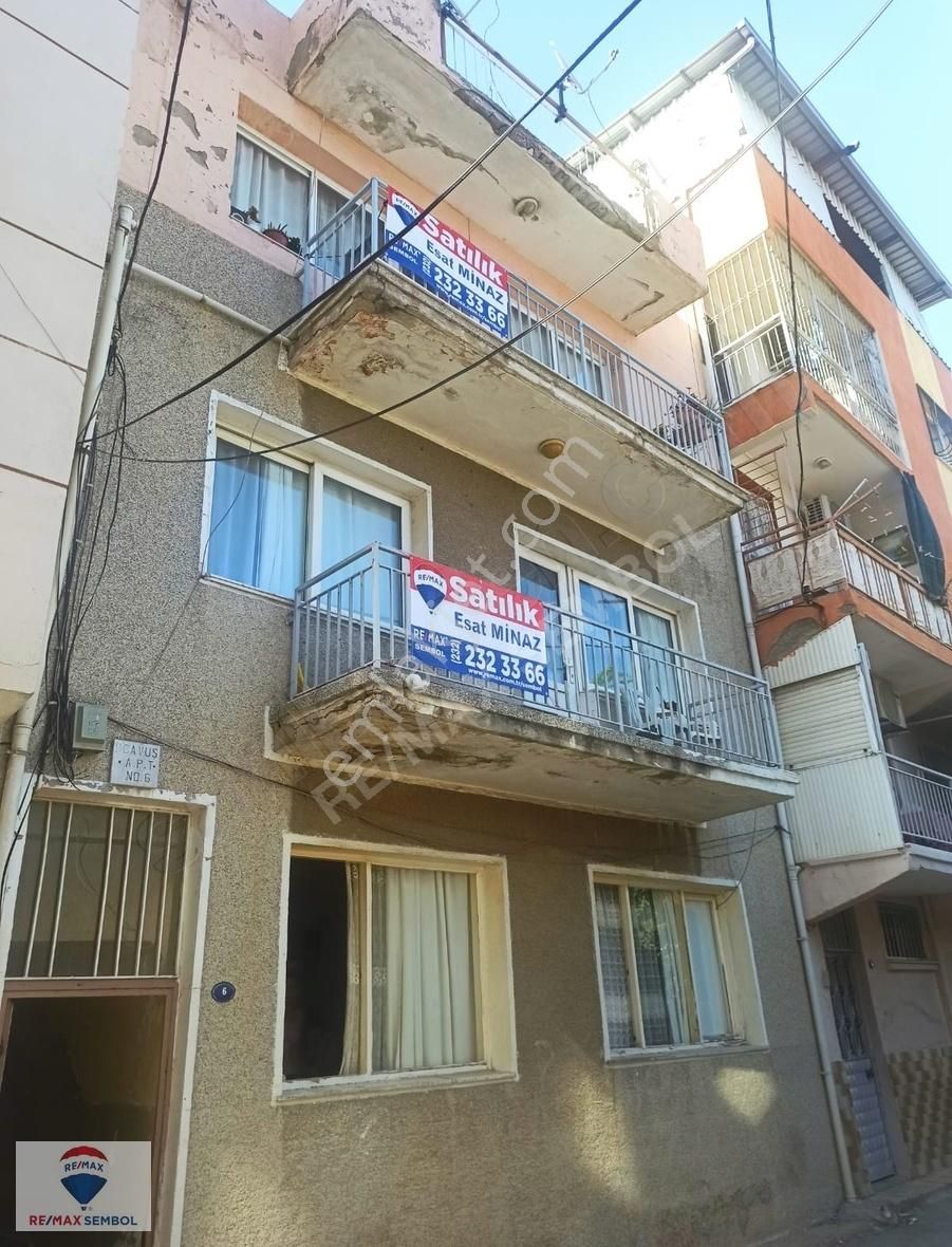 Konak 1. Kadriye Satılık Bina Çimentepede 3 Katlı Teraslı 110m²arsa Tapulu Komple Satılık Bina