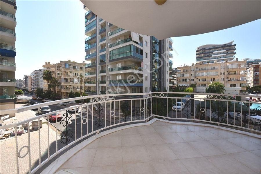 Alanya Mahmutlar Satılık Daire Alanya Mahmutlar Salı Pazarı Cihan Apt 2+1:115 M2 Eşyalı