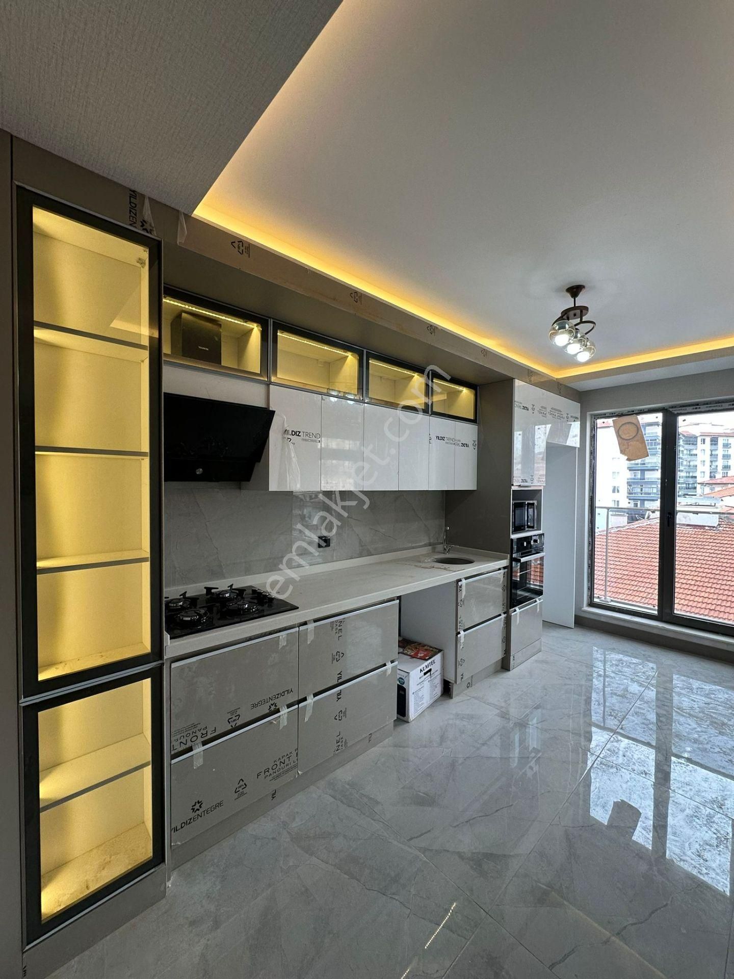 Demir Gayrimenkuldan Karakaya'da Katta Sıfır Daire - Görsel 2