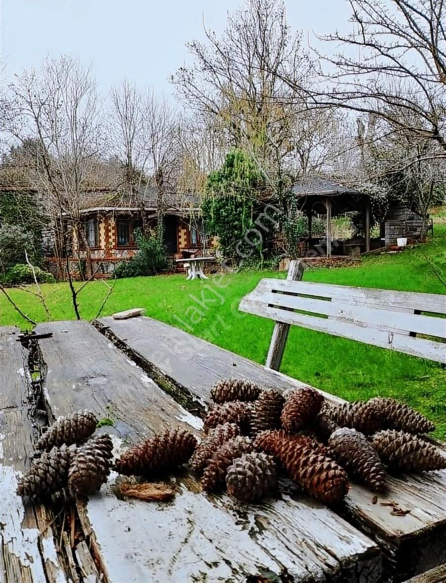 Beykoz Baklacı Satılık Villa İmarlı Beykoz Çavuşbaşı Satılık 1.5 Dönüm Arsa Ve İçinde 1+1 70 M2 Ev