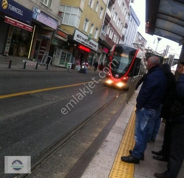 Güngören Mareşal Çakmak Satılık Dükkan & Mağaza Tramvay Durağı Karşısında Ve Soğanlı Caddesi Üzerinde 30 Metre