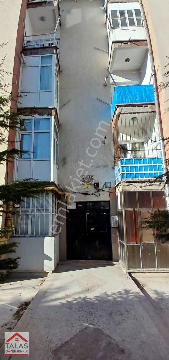 Talas Yenidoğan Kiralık Daire Talas Gayrimenkul'den Yenidoğan Mahallesinde Kiralik 2+1 100 M²