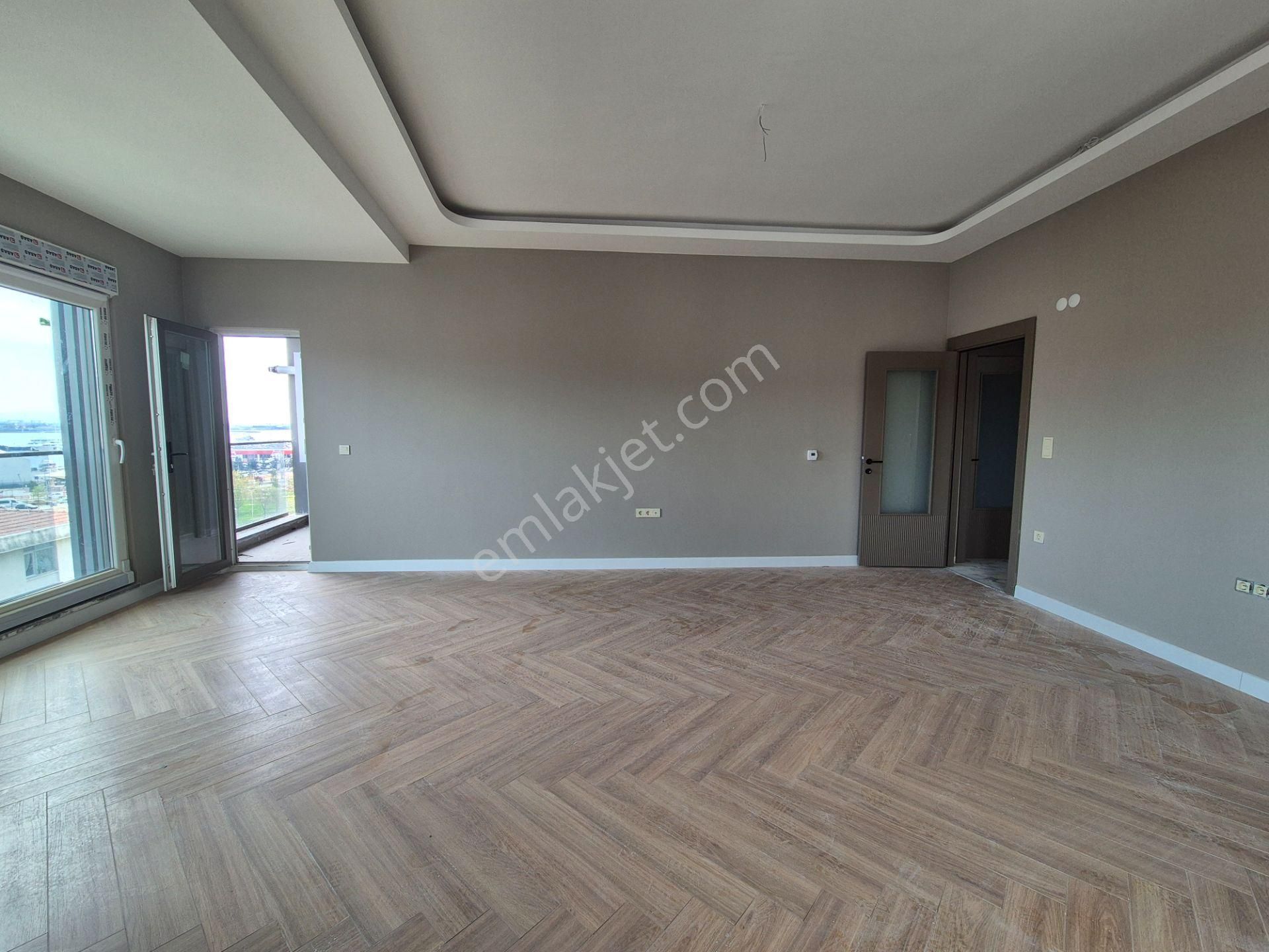 Pendik Koru Ve Deniz Manzaralı Sıfır 320 M2 6+2 Satılık Daire - Görsel 9